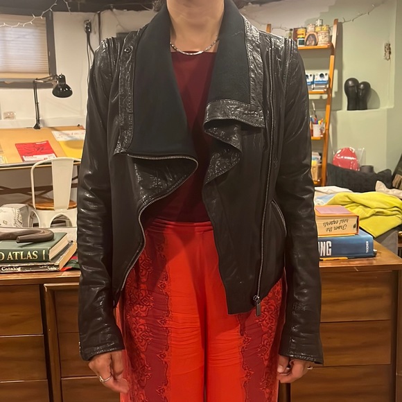 Line Leather Jacket - Picture 4 of 7